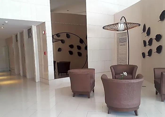 Grace Residences Near Bgc 5* Manille
