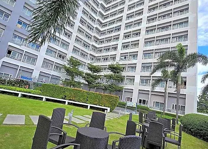 Hotel Grace Residences Near Bgc 5*
