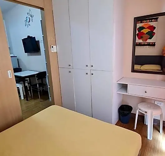 Grace Residences Near Bgc 5* Manille